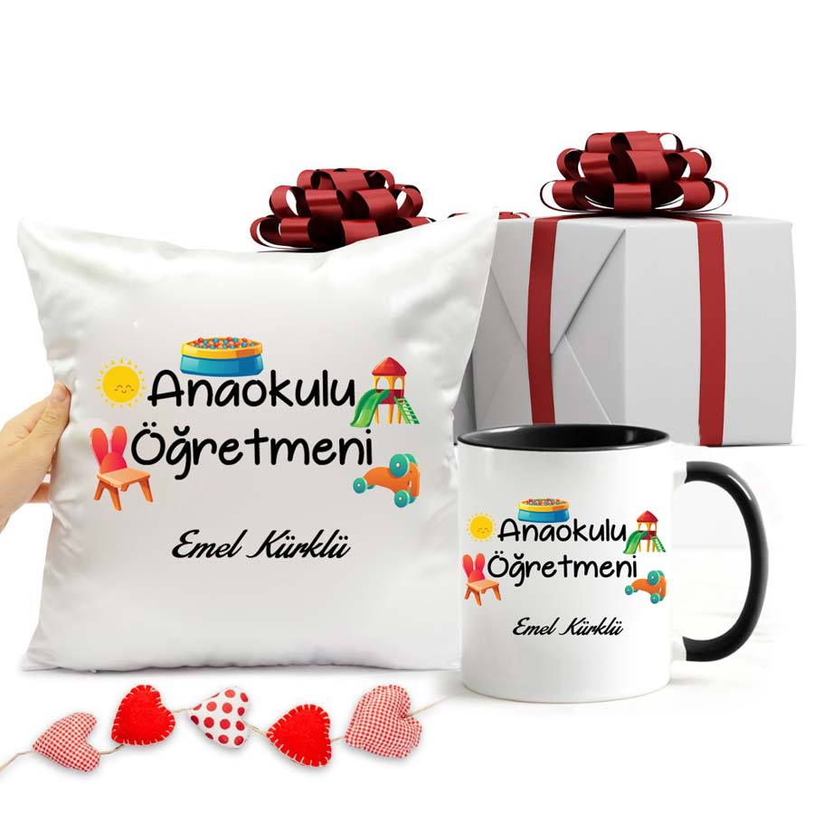 Anaokulu Öğretmeni Kupa Bardak Ve Yastık