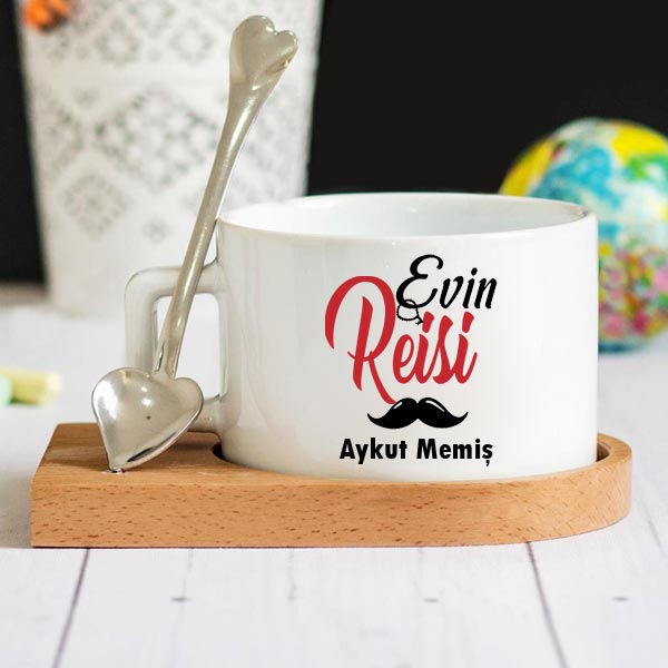 Evin Reisi İsimli Ahşap Altlıklı Lüks Fincan Seti