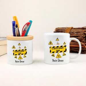 - İş Sağlığı ve Güvenliği Uzmanına Hediye Kupa Bardak ve Kalemlik Seti  - İş Sağlığı ve Güvenliği Uzmanına Hediye Kupa Bardak ve Kalemlik Seti