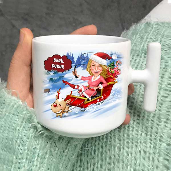 Kadın Yılbaşı Karikatürlü Latte Fincanı