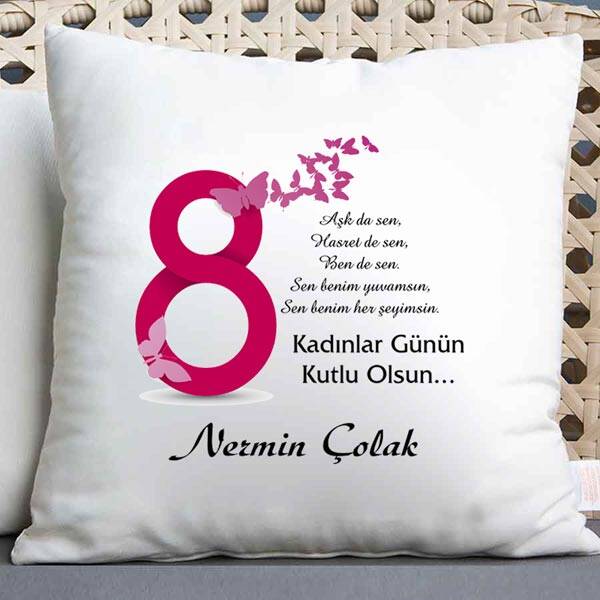 Kadınlar Gününe Özel İsimli Yastık