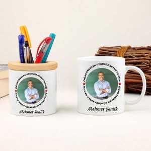 - Öğretmenler Gününüz Kutlu Olsun Fotoğraflı Kupa Bardak ve Kalemlik  - Öğretmenler Gününüz Kutlu Olsun Fotoğraflı Kupa Bardak ve Kalemlik