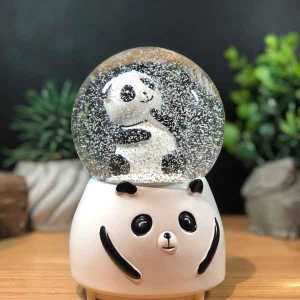 Sevimli Panda Işıklı ve Müzikli Otomatik Püskürtmeli Büyük Kar Küresi - Thumbnail